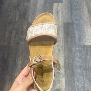 Naot Sandals with Woven Strap latte